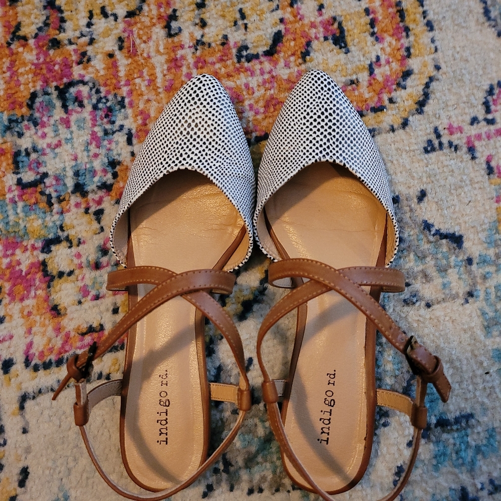 Indigo flat